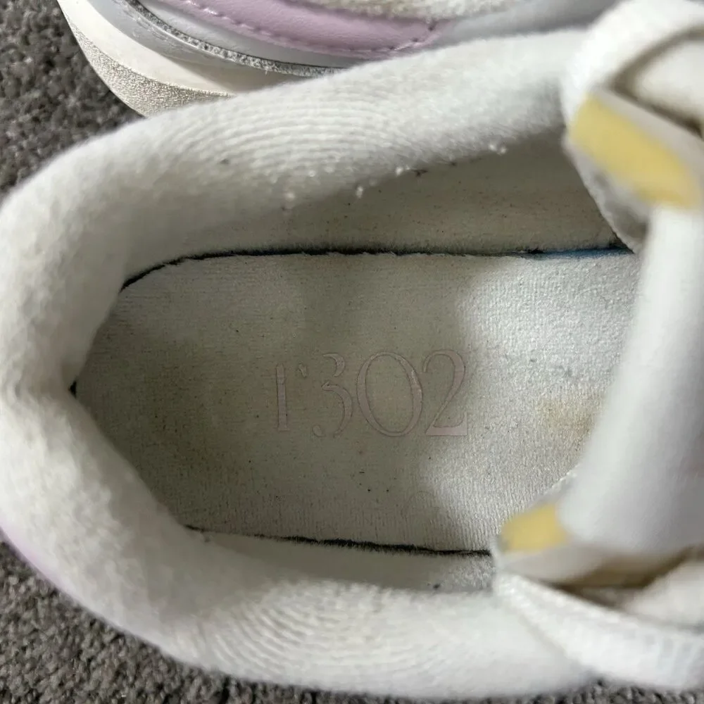 New Balance CT302 CT302SP Women’s Size 8 White Pink Leather Casual Shoes Used